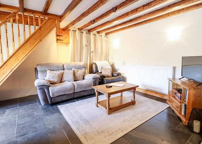 Cwm Yr Afon Cottage